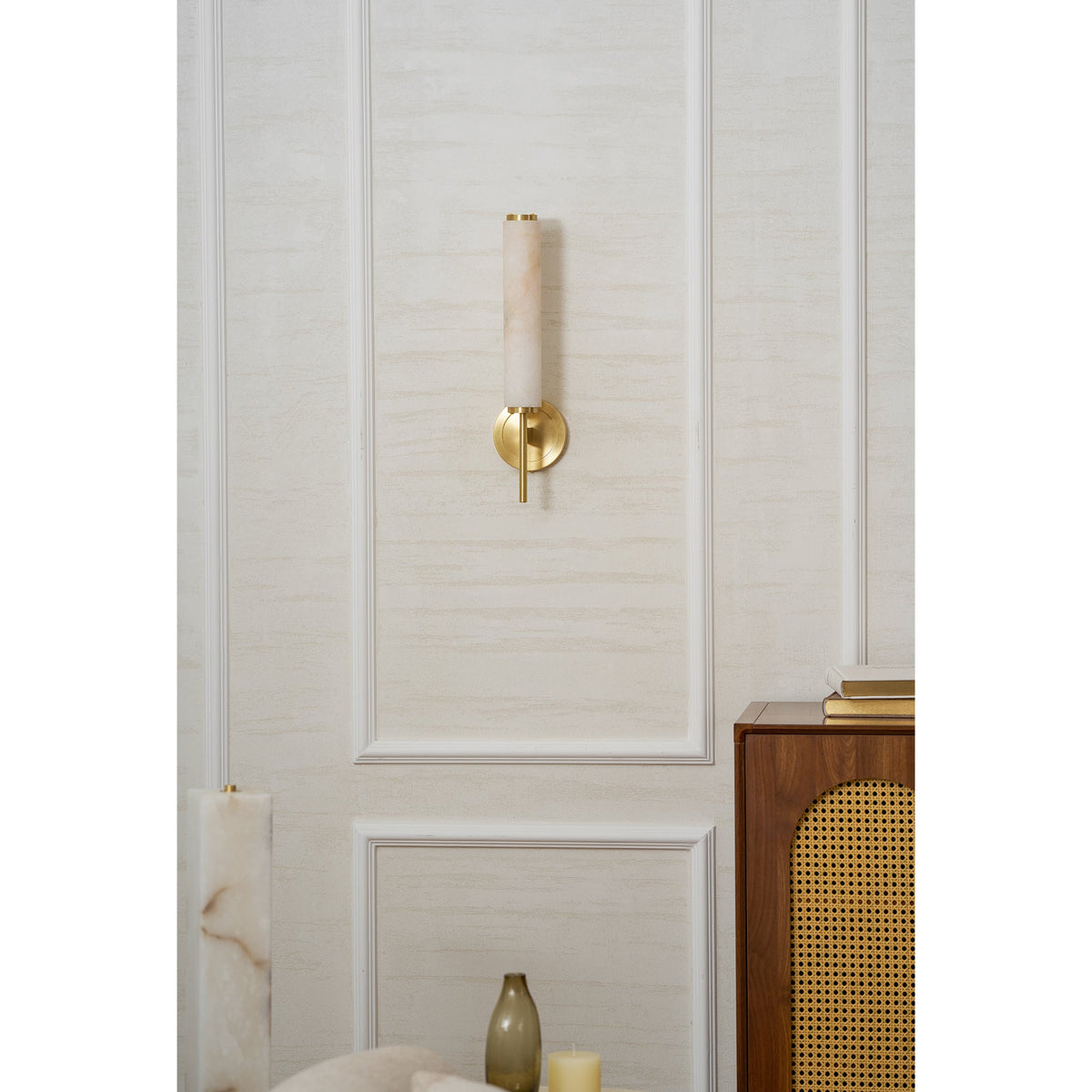 Brindisi Alabaster Wall Lamp