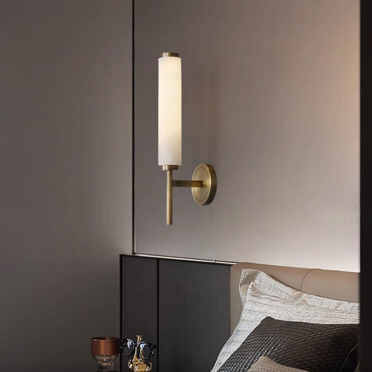 Brindisi Alabaster Wall Lamp