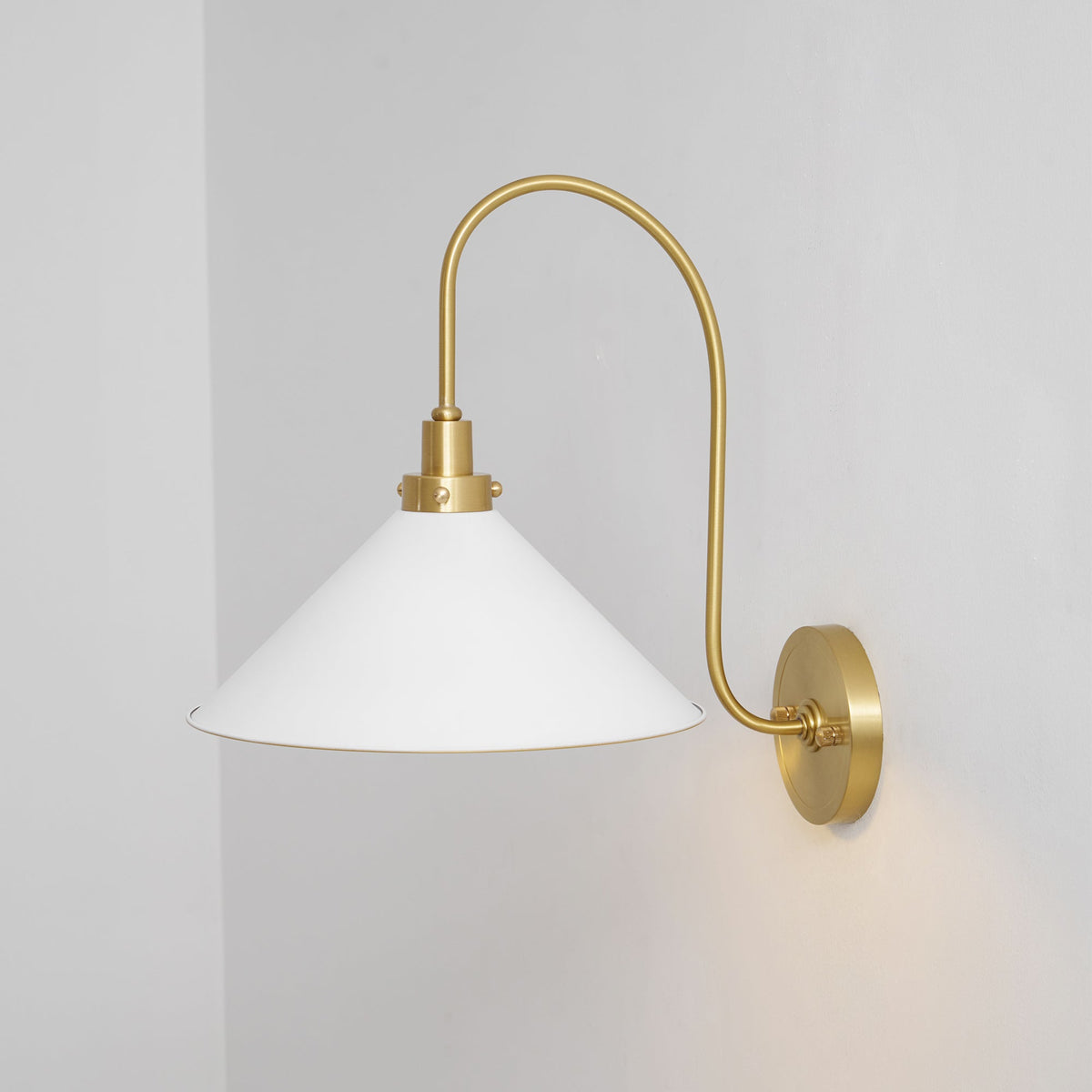 Clivedon Metal-Shade Wall Sconce