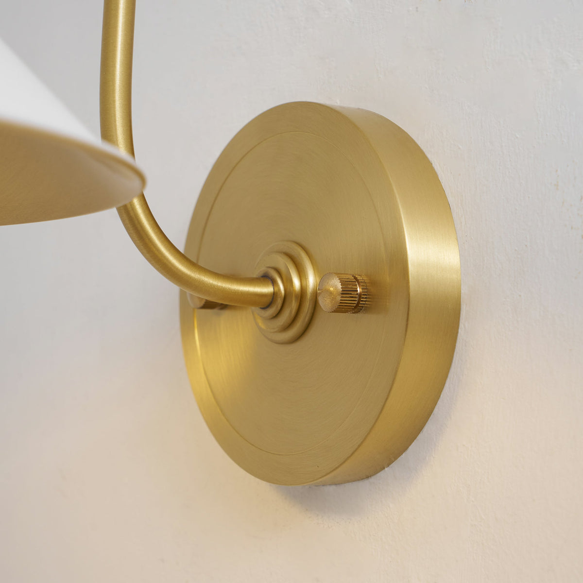 Clivedon Metal-Shade Wall Sconce