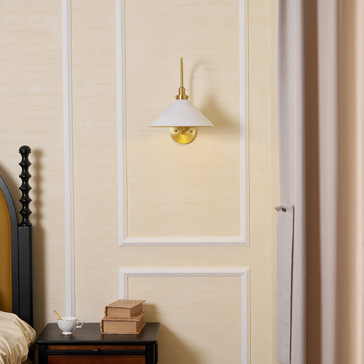 Clivedon Metal-Shade Wall Sconce