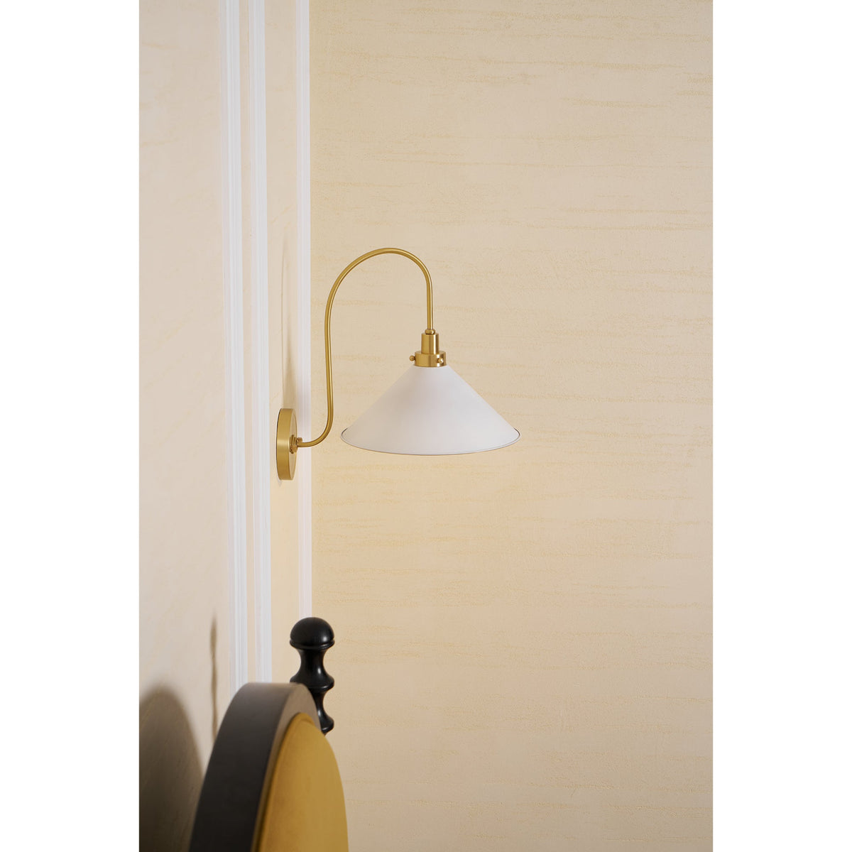 Clivedon Metal-Shade Wall Sconce