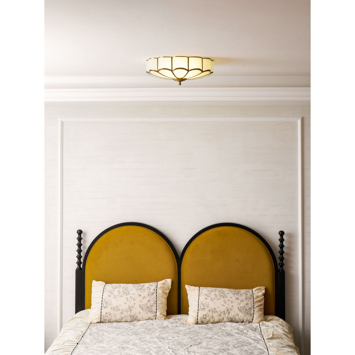 Flower Shape Glass Ceiling Lamp