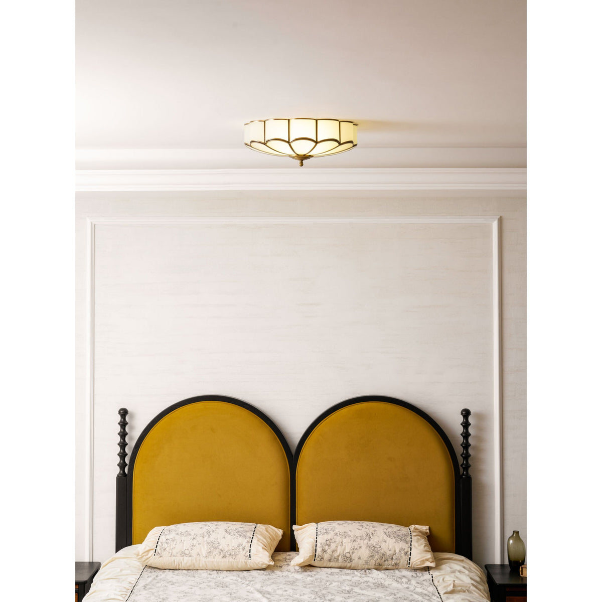 Flower Shape Glass Ceiling Lamp