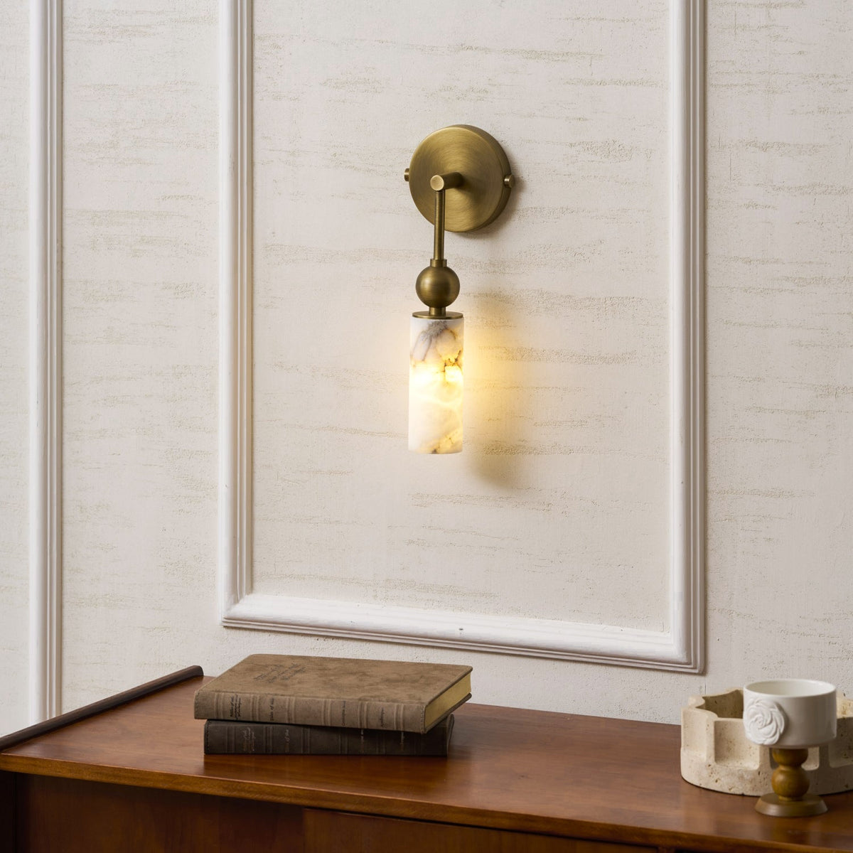 Harlin Alabaster Wall Lamp