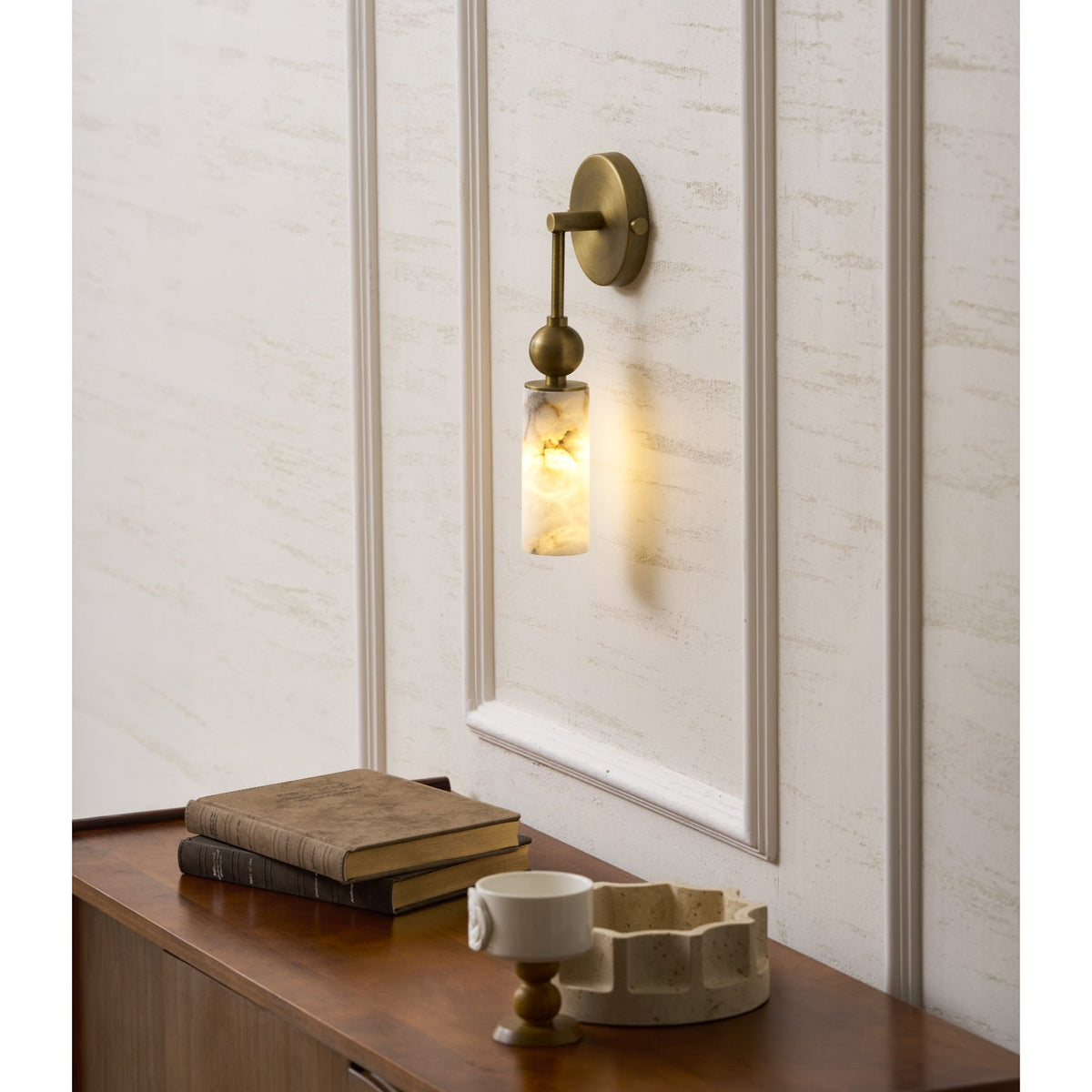 Harlin Alabaster Wall Lamp