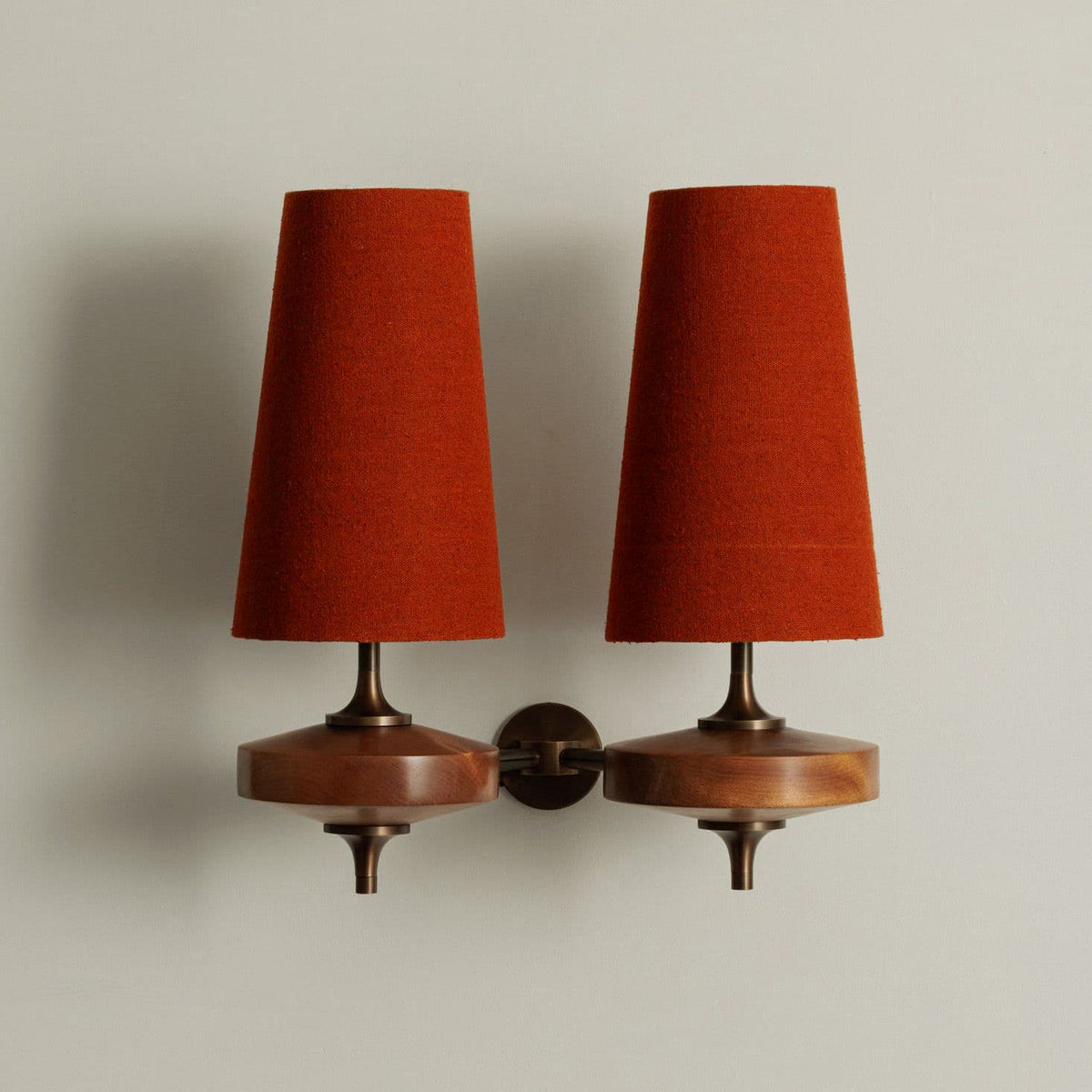 Hour Rho Wall Lamp