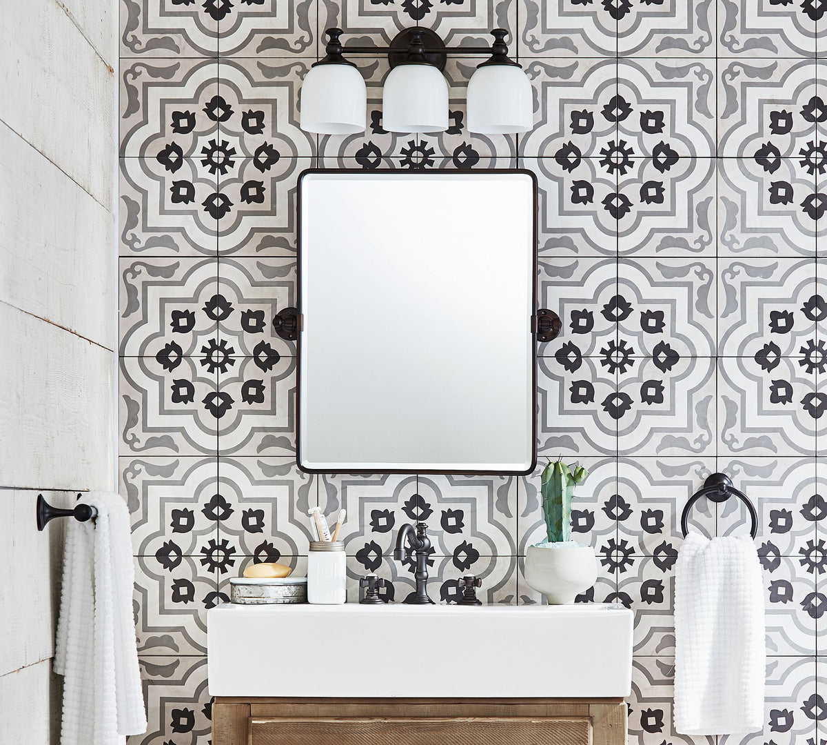 Chart Short-Arm Vanity Sconce