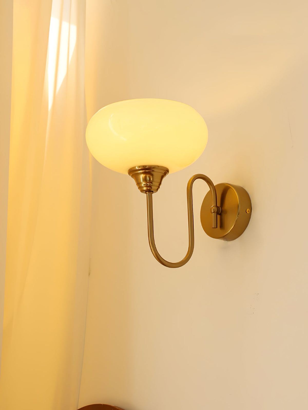 Nova Glass Wall Light (Hardwired)