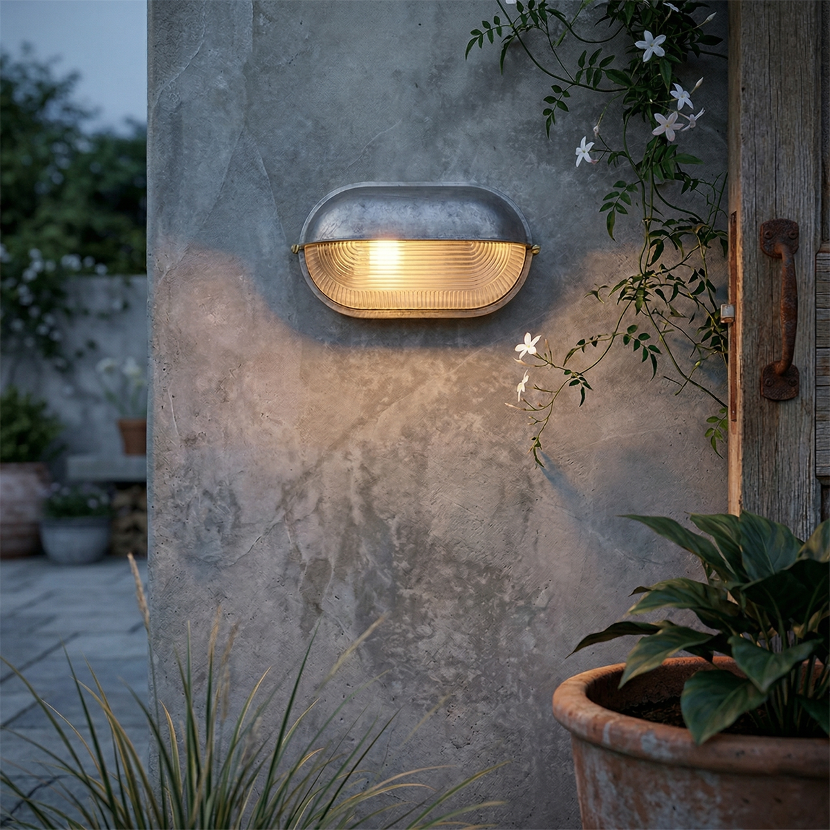 Nauticus Outdoor Wall Lamp