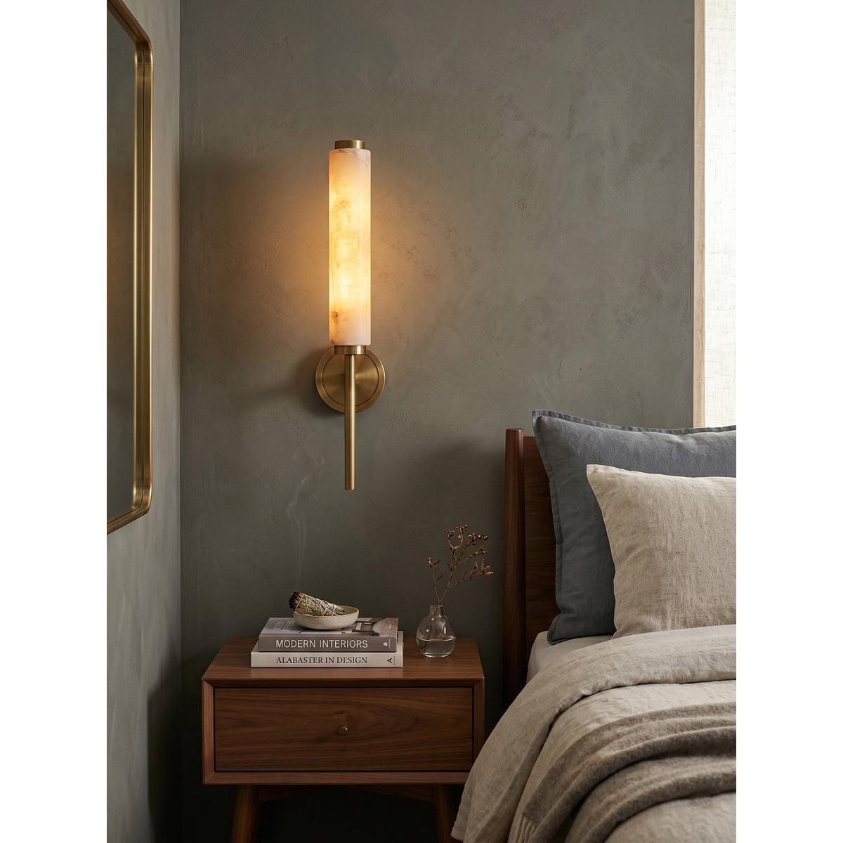 Brindisi Alabaster Wall Lamp