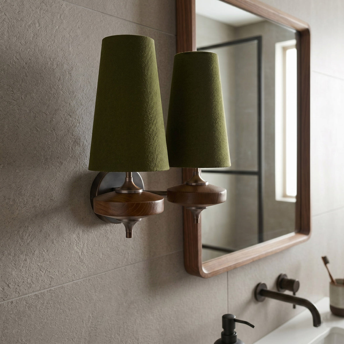 Hour Rho Wall Lamp