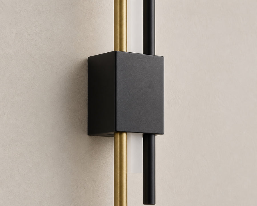 Detail of the iron frame and acrylic diffuser