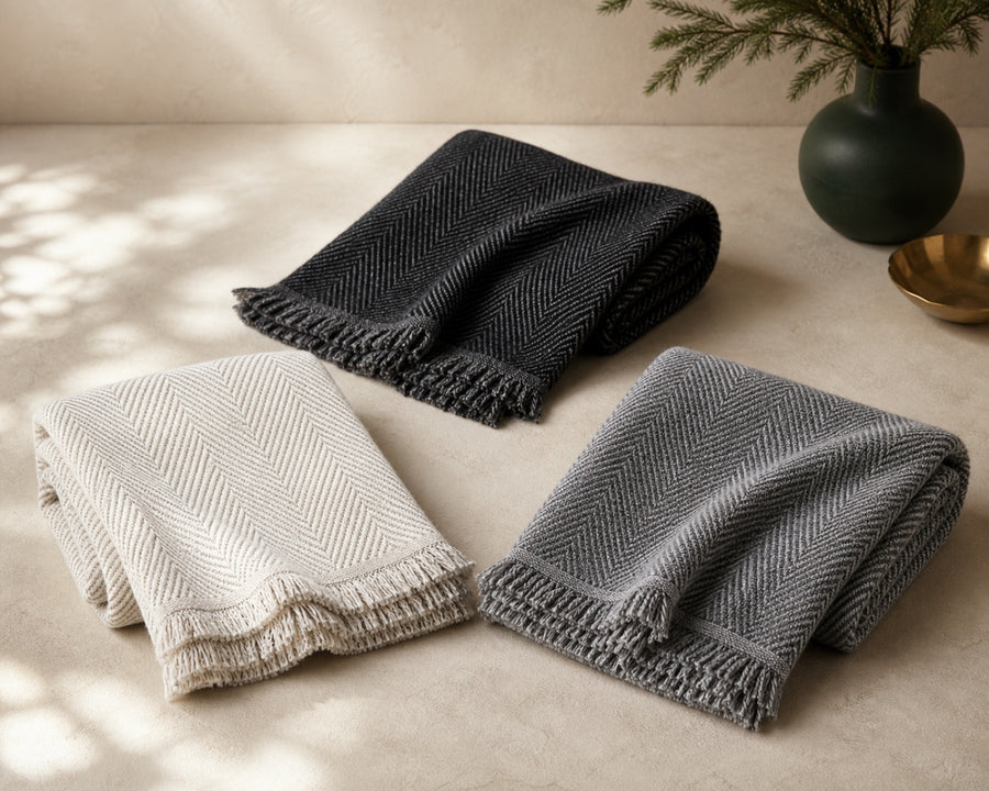 Close view of the herringbone weave in three colours