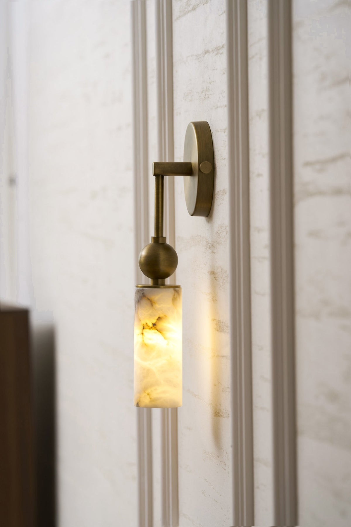 Harlin Alabaster Wall Lamp