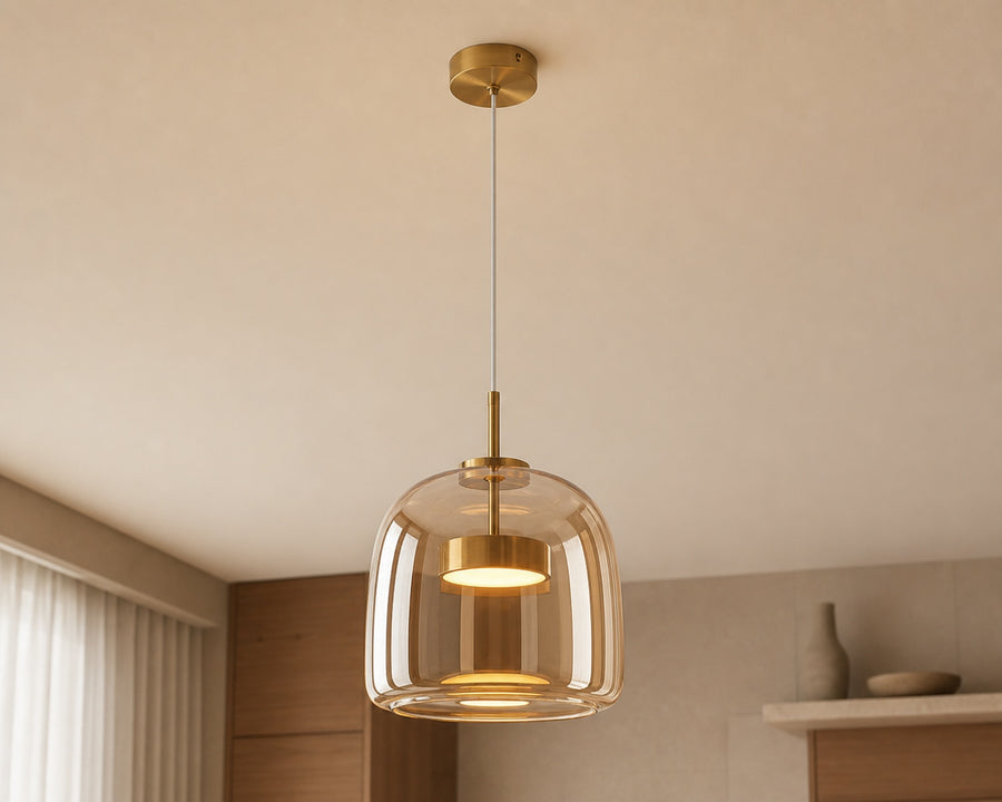 The adjustable cord and slim canopy