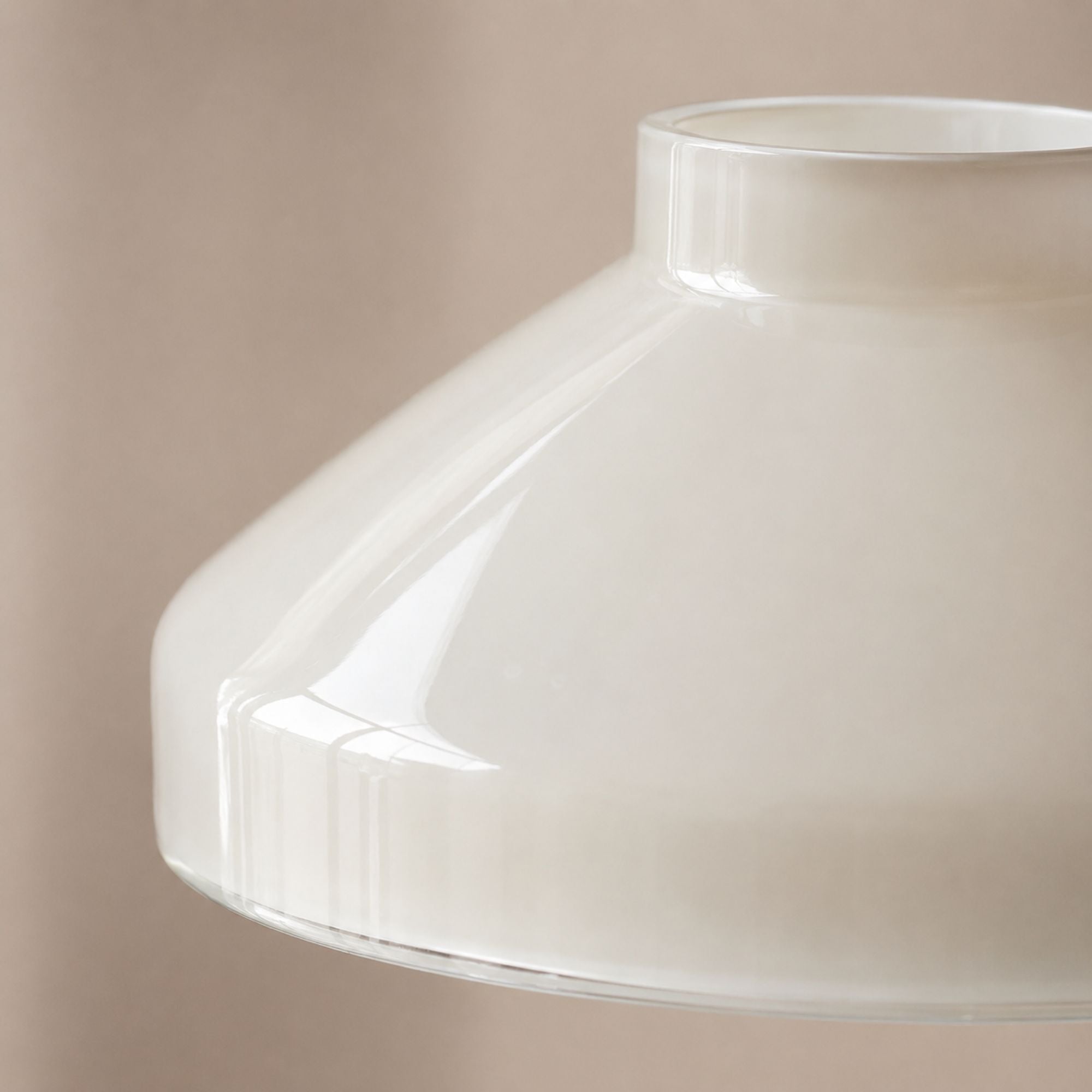 Nerys Pendant Light — detail view